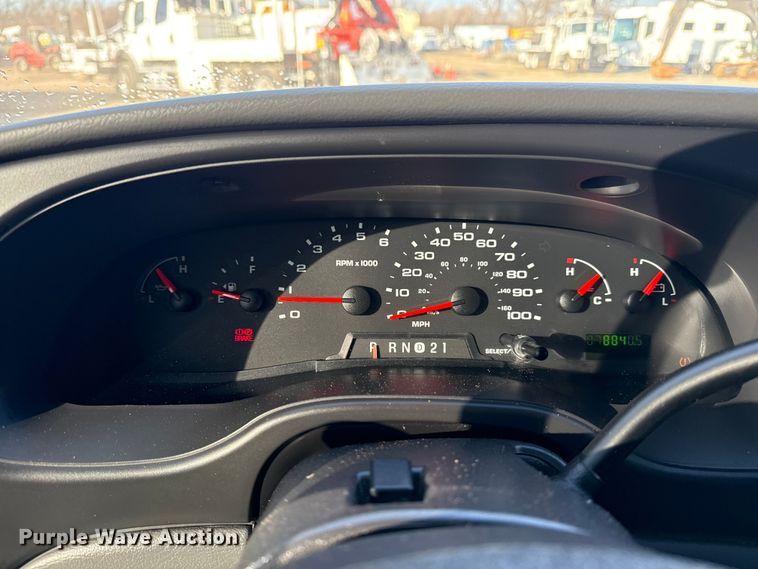 image for item EG1935 2008 Ford E350 handicap accessible van