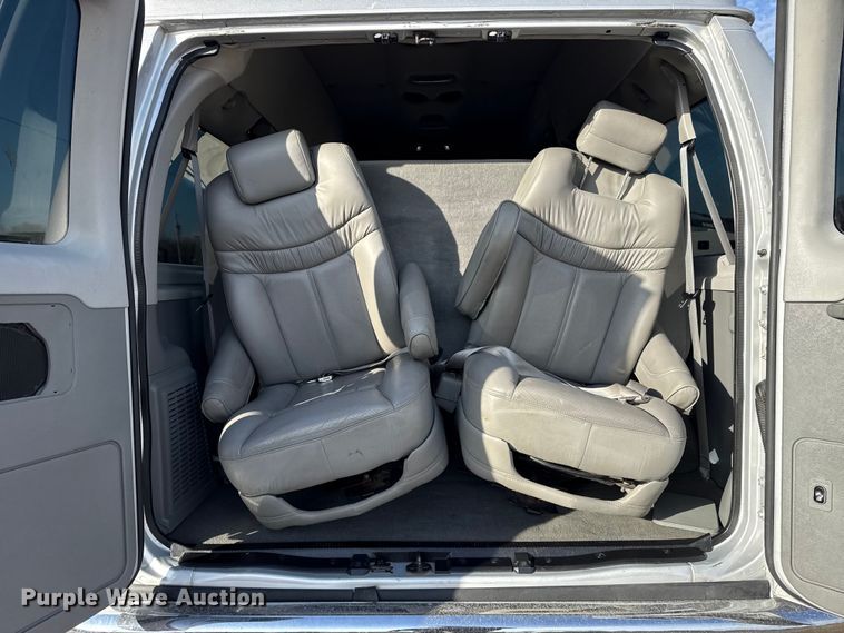 image for item EG1935 2008 Ford E350 handicap accessible van
