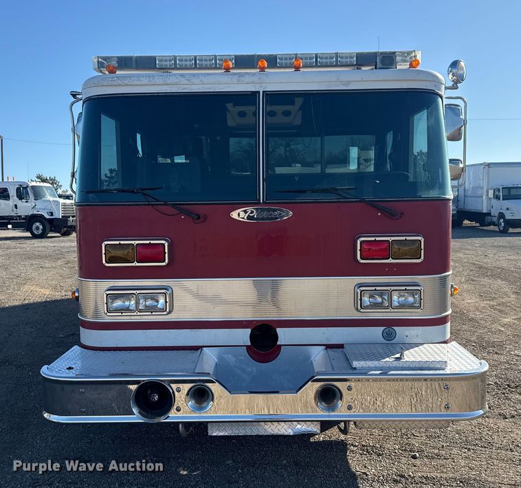 image for item EG1993 1993 Pierce Manufacturing pumper fire truck