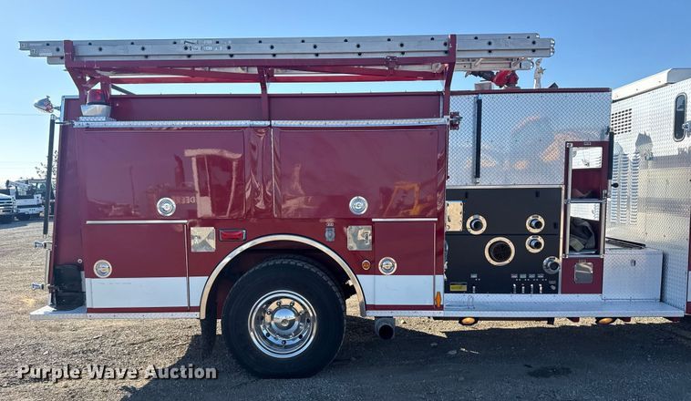 image for item EG1993 1993 Pierce Manufacturing pumper fire truck