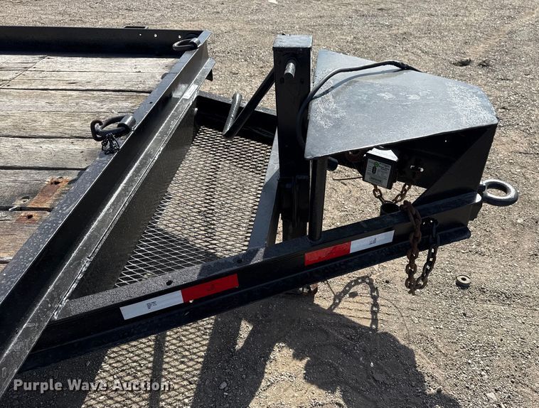 image for item EG2111 2015 Custom Heavy Haul by Lucon Inc. 7T182H8W equipment trailer