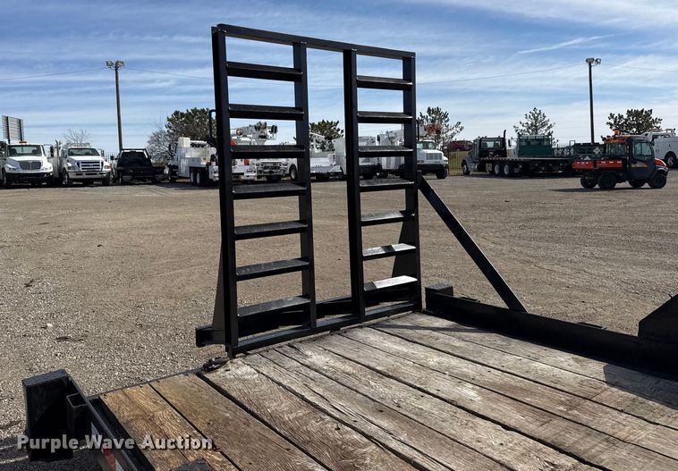 image for item EG2111 2015 Custom Heavy Haul by Lucon Inc. 7T182H8W equipment trailer