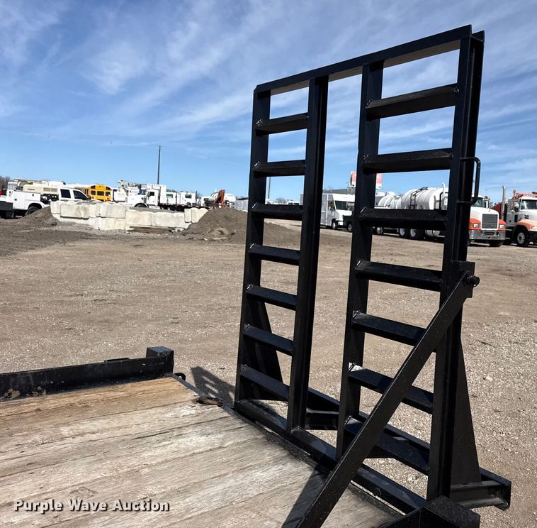 image for item EG2111 2015 Custom Heavy Haul by Lucon Inc. 7T182H8W equipment trailer