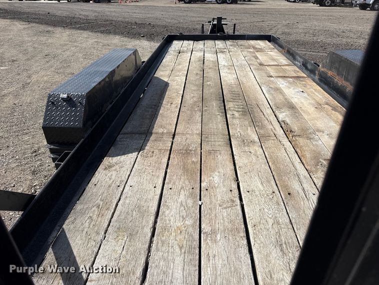 image for item EG2111 2015 Custom Heavy Haul by Lucon Inc. 7T182H8W equipment trailer