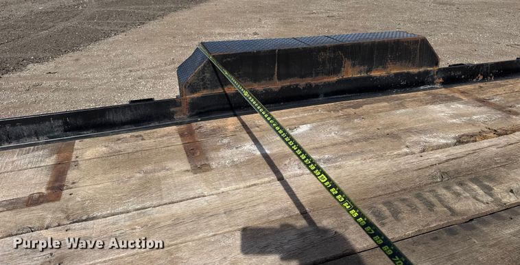 image for item EG2111 2015 Custom Heavy Haul by Lucon Inc. 7T182H8W equipment trailer