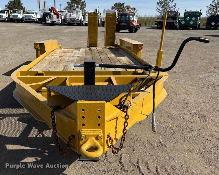 image for item EG2112 2005 Belshe equipment trailer