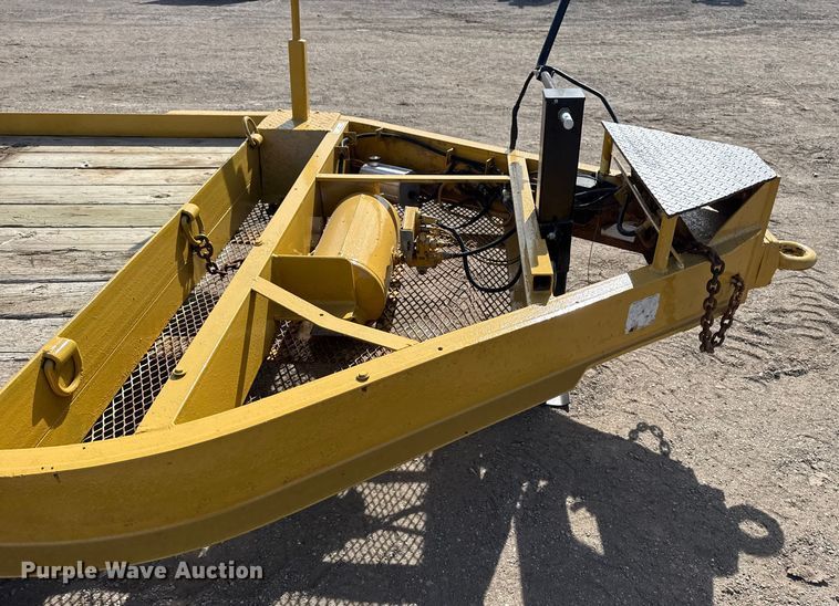 image for item EG2112 2005 Belshe equipment trailer