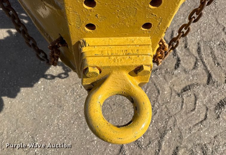 image for item EG2112 2005 Belshe equipment trailer