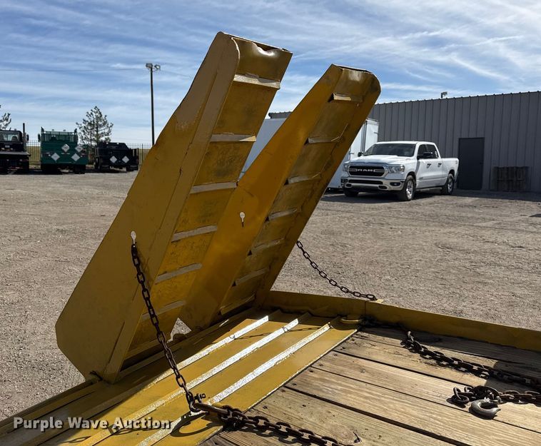 image for item EG2112 2005 Belshe equipment trailer