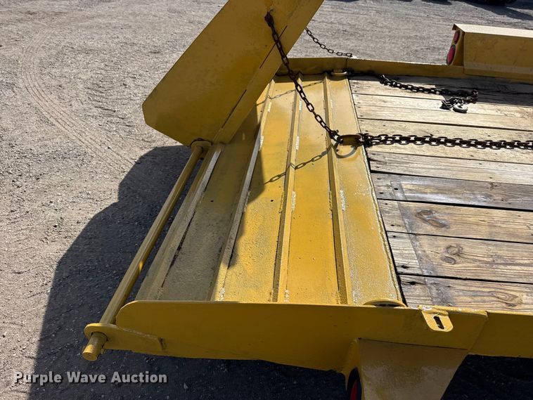 image for item EG2112 2005 Belshe equipment trailer