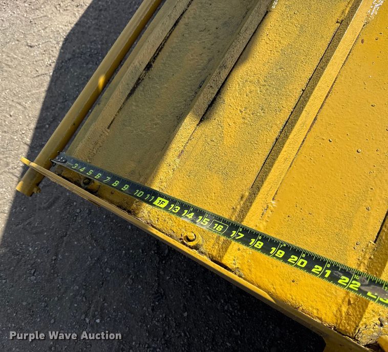 image for item EG2112 2005 Belshe equipment trailer