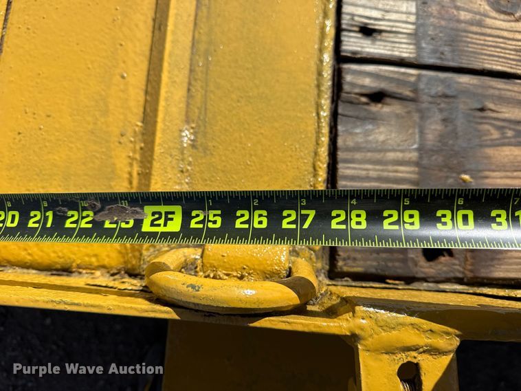 image for item EG2112 2005 Belshe equipment trailer