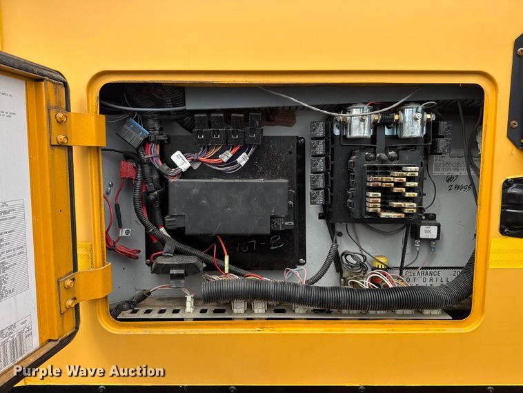 image for item EG8839 2010 IC  PB105 school bus