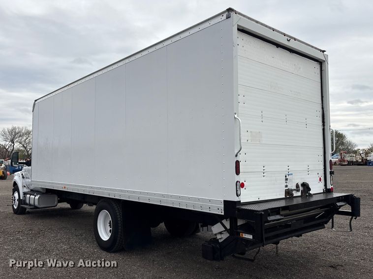 image for item EG8922 2016 Ford F650 box truck