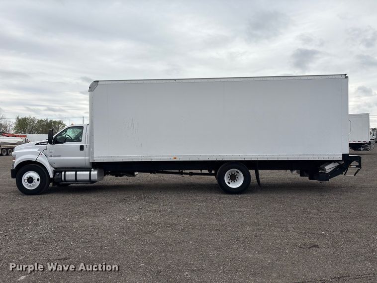 image for item EG8922 2016 Ford F650 box truck