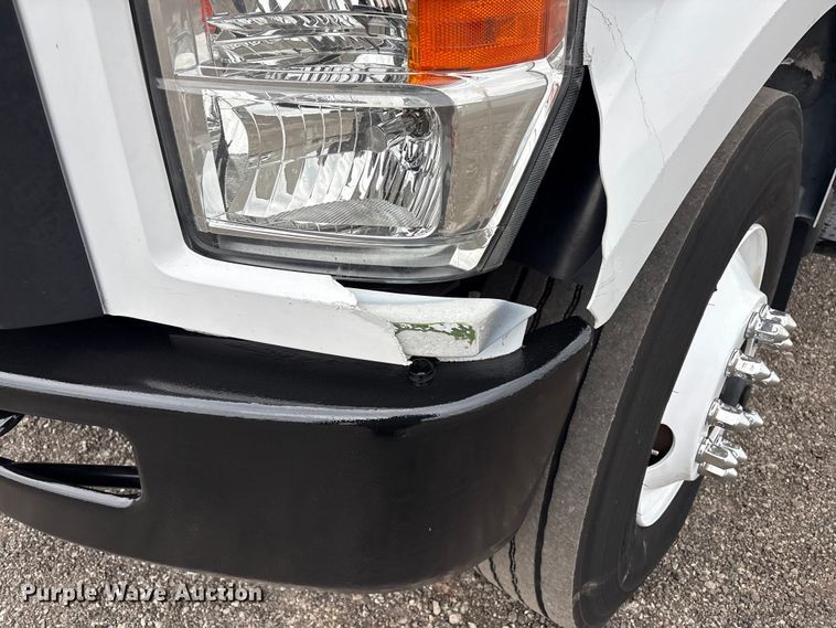 image for item EG8922 2016 Ford F650 box truck