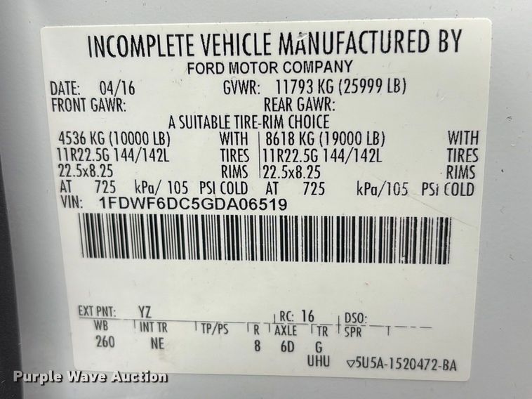 image for item EG8922 2016 Ford F650 box truck