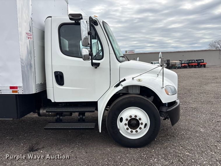 image for item EG8924 2019 Freightliner Business Class M2 box truck