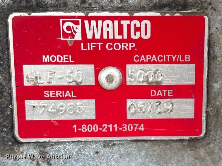 image for item EG8924 2019 Freightliner Business Class M2 box truck