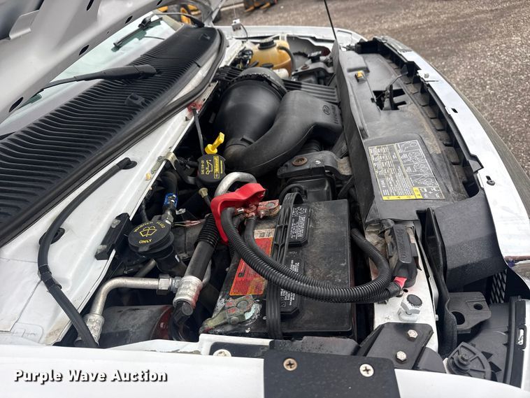 image for item EG8931 2015 Ford E350 shuttle bus