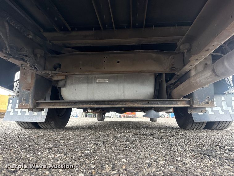 image for item EG8931 2015 Ford E350 shuttle bus