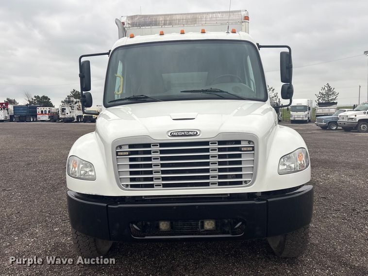 image for item EG8939 2020 Freightliner Business Class M2 Ext. Cab utility / service truck