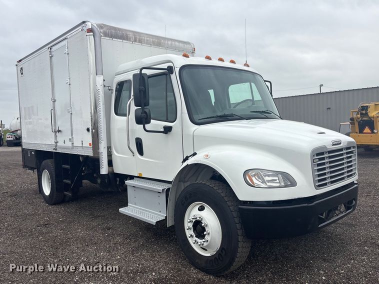 image for item EG8939 2020 Freightliner Business Class M2 Ext. Cab utility / service truck