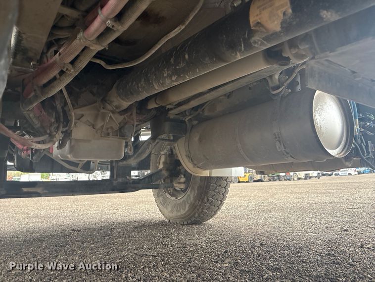 image for item EG8939 2020 Freightliner Business Class M2 Ext. Cab utility / service truck