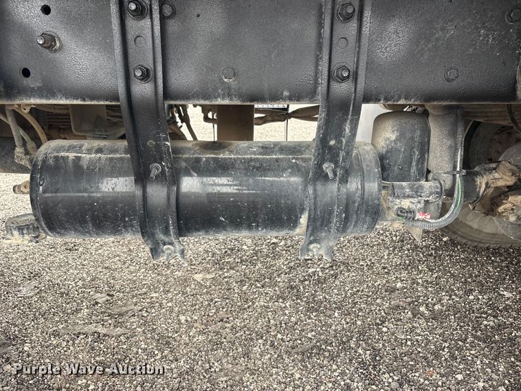 image for item EG8939 2020 Freightliner Business Class M2 Ext. Cab utility / service truck