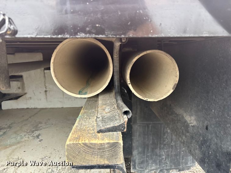 image for item EG8939 2020 Freightliner Business Class M2 Ext. Cab utility / service truck