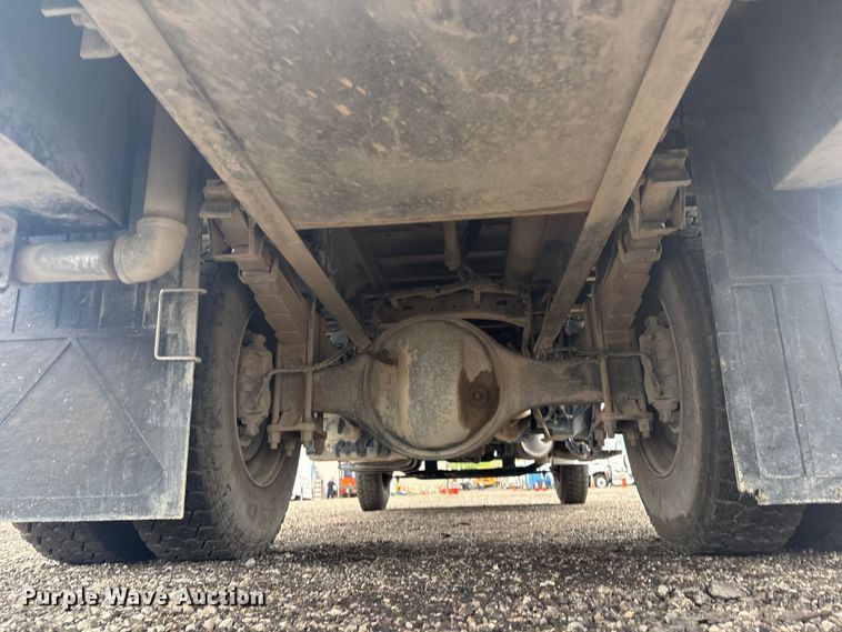 image for item EG8939 2020 Freightliner Business Class M2 Ext. Cab utility / service truck