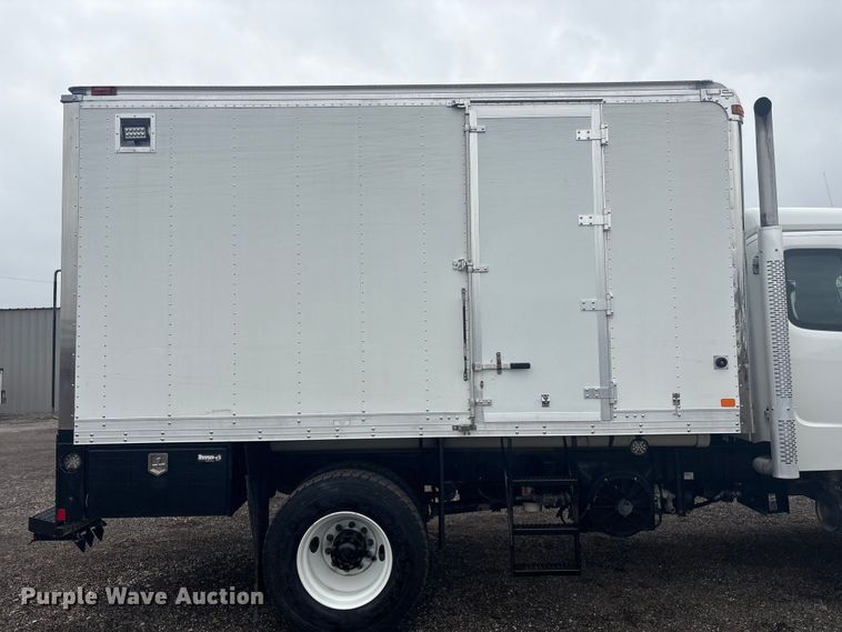 image for item EG8939 2020 Freightliner Business Class M2 Ext. Cab utility / service truck