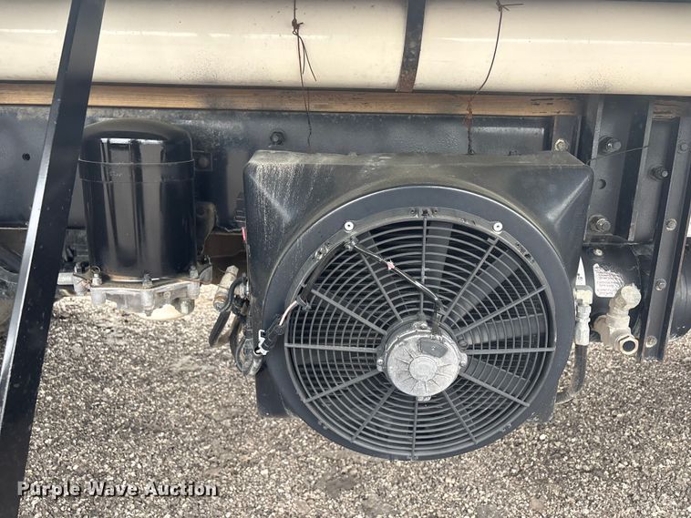 image for item EG8939 2020 Freightliner Business Class M2 Ext. Cab utility / service truck