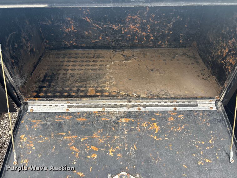 image for item EG8939 2020 Freightliner Business Class M2 Ext. Cab utility / service truck