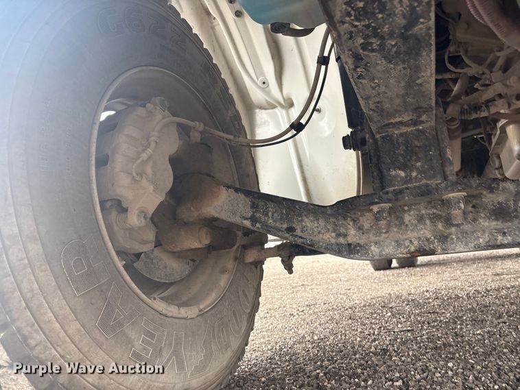 image for item EG8939 2020 Freightliner Business Class M2 Ext. Cab utility / service truck