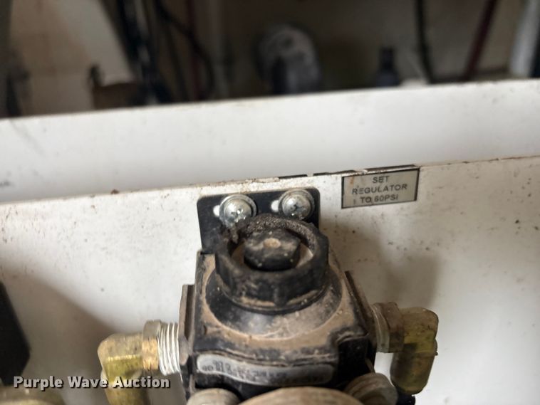 image for item EG8939 2020 Freightliner Business Class M2 Ext. Cab utility / service truck