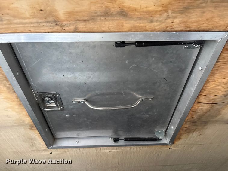 image for item EG8939 2020 Freightliner Business Class M2 Ext. Cab utility / service truck