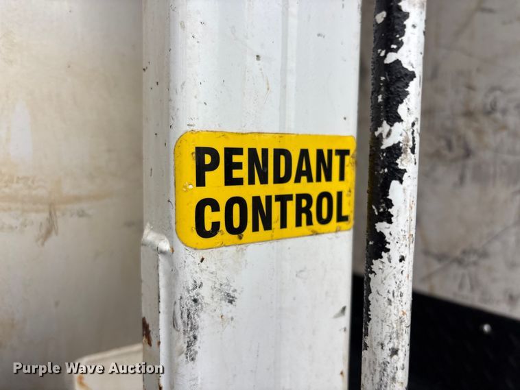 image for item EG8939 2020 Freightliner Business Class M2 Ext. Cab utility / service truck