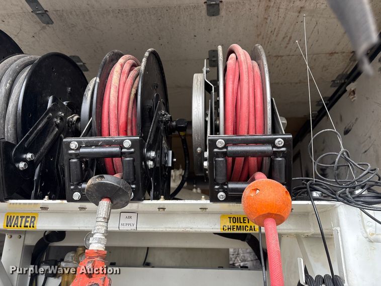 image for item EG8939 2020 Freightliner Business Class M2 Ext. Cab utility / service truck