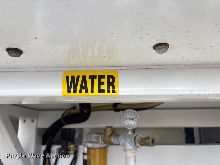 image for item EG8939 2020 Freightliner Business Class M2 Ext. Cab utility / service truck