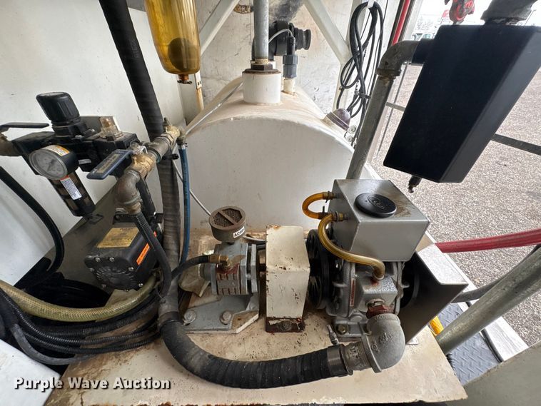 image for item EG8939 2020 Freightliner Business Class M2 Ext. Cab utility / service truck