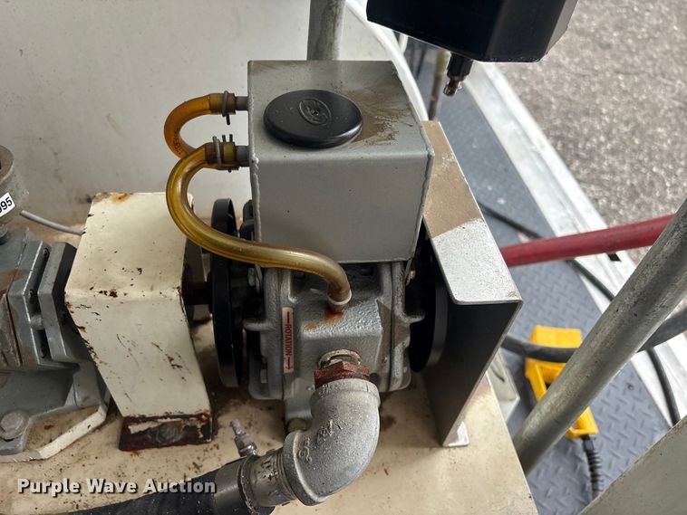 image for item EG8939 2020 Freightliner Business Class M2 Ext. Cab utility / service truck