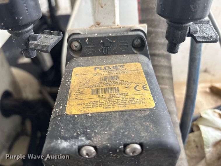 image for item EG8939 2020 Freightliner Business Class M2 Ext. Cab utility / service truck