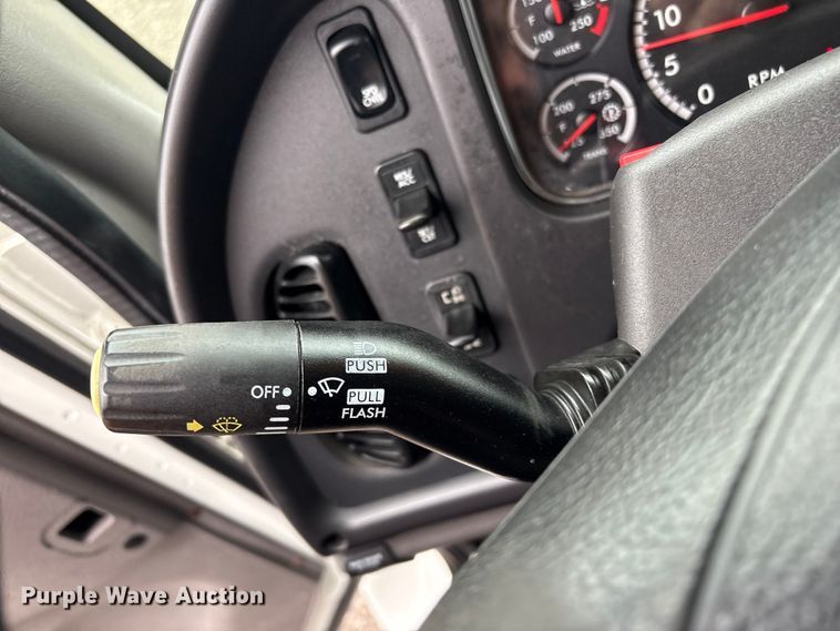 image for item EG8939 2020 Freightliner Business Class M2 Ext. Cab utility / service truck