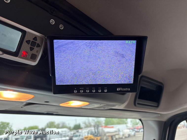 image for item EG8939 2020 Freightliner Business Class M2 Ext. Cab utility / service truck