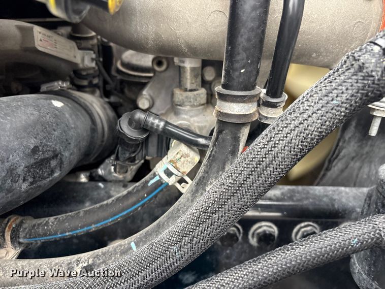 image for item EG8939 2020 Freightliner Business Class M2 Ext. Cab utility / service truck