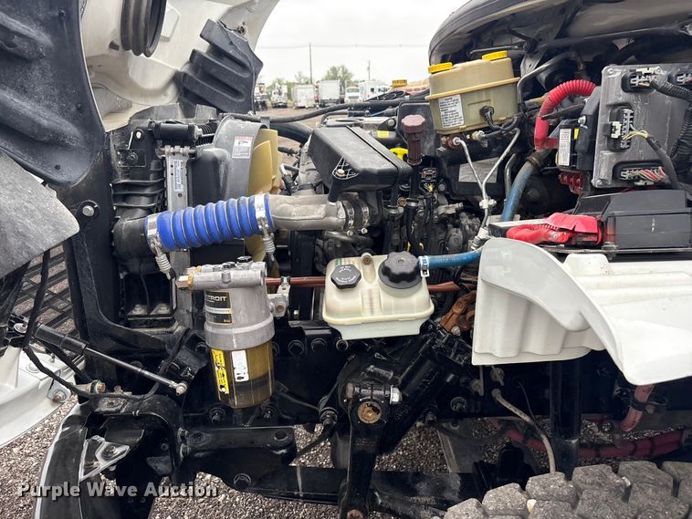 image for item EG8939 2020 Freightliner Business Class M2 Ext. Cab utility / service truck