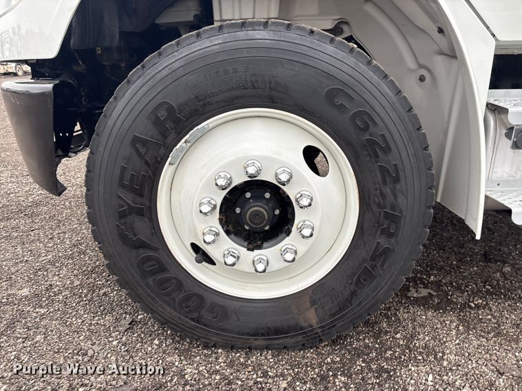 image for item EG8939 2020 Freightliner Business Class M2 Ext. Cab utility / service truck