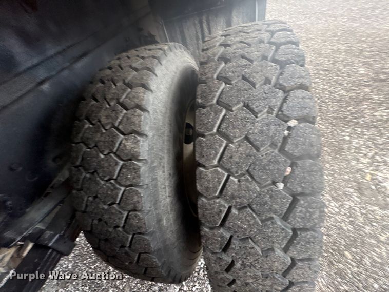 image for item EG8939 2020 Freightliner Business Class M2 Ext. Cab utility / service truck