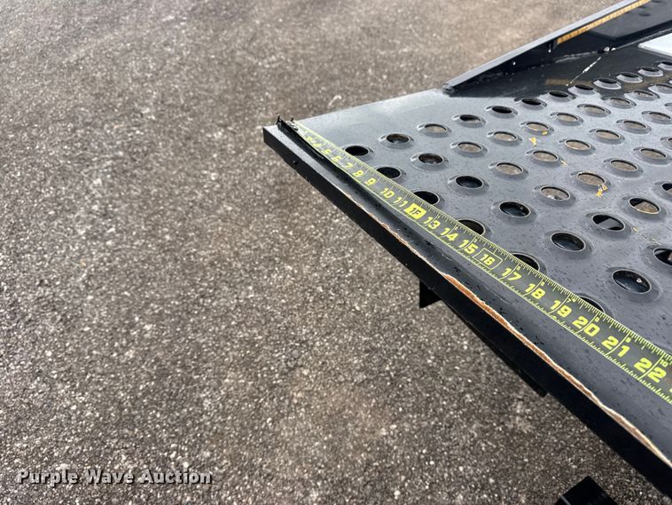 image for item EG8940 2022 Isuzu NRR rollback truck